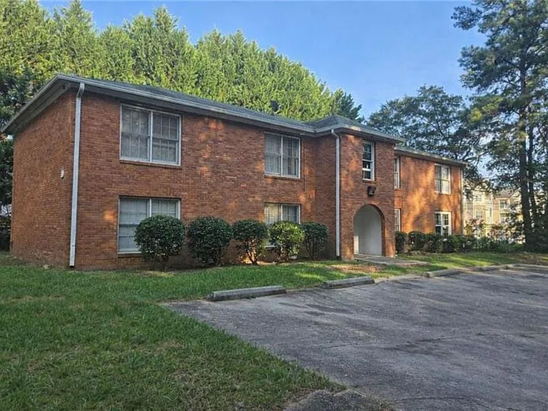 6682 Chupp Rd #A — Photo 5