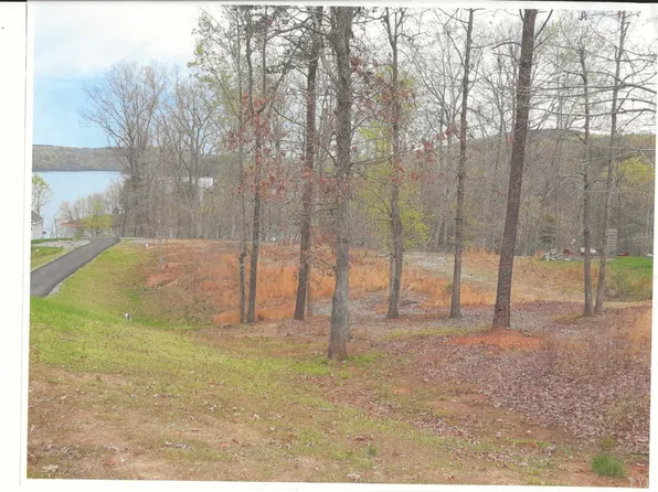 37 Waterview Lot Ct, Gretna, VA 24557