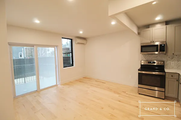 Rented by Grand & Co. | media 11