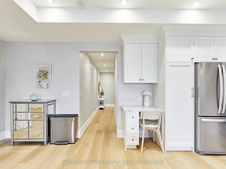 30 Amesbury Dr #2 — Photo 13