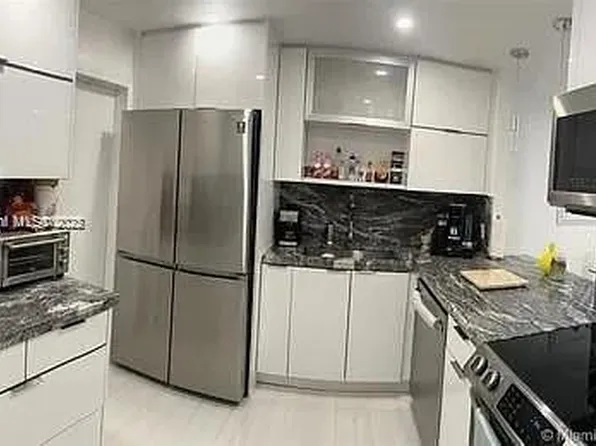 1801 S Ocean Dr APT 1040, Hallandale, FL 33009