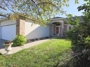 1021 Shoal Pointe Dr, Carter Lake, IA 51510