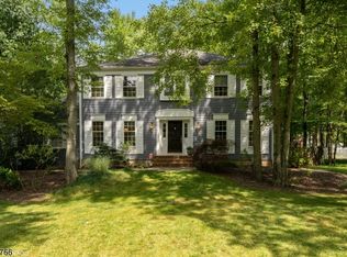 17 Aspen Way, Morristown, NJ 07960