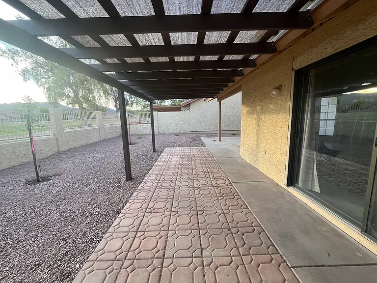 Covered patio to enjoy the mountain view.