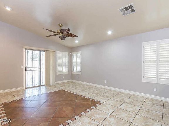 4th image of 8319 W Whyman Ave