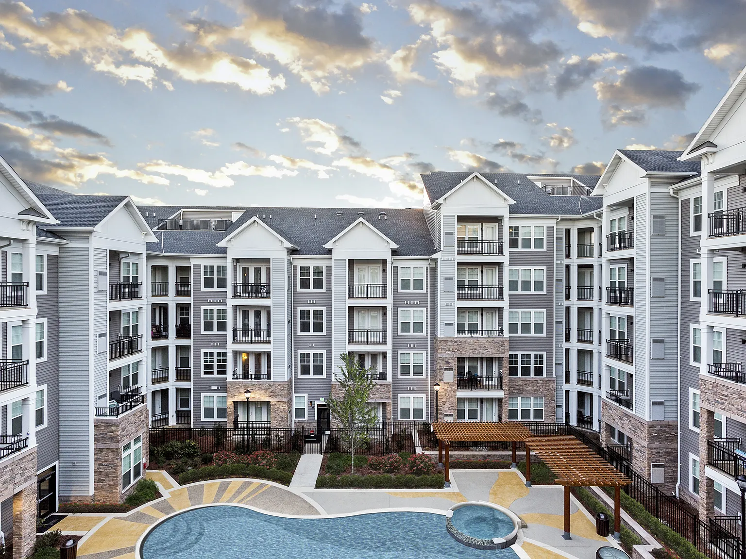 The Sutton Apartments — Photo 1