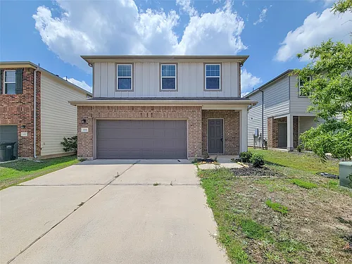 688 Amesbury Photo 1
