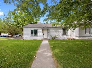 422 W Kennewick Ave, Kennewick, WA 99336