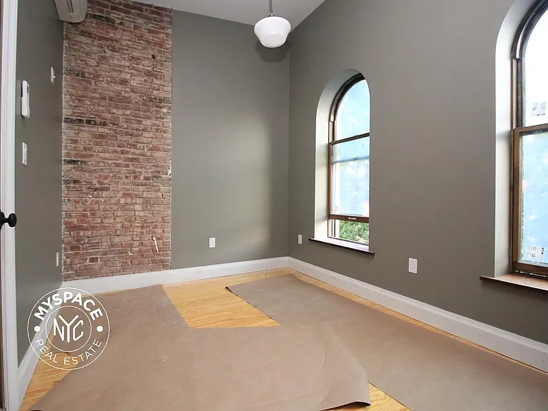 129 Putnam Ave #3R — Photo 2