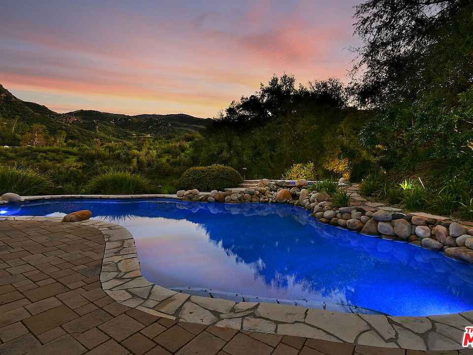 1st image of 2317 Sierra Creek Rd