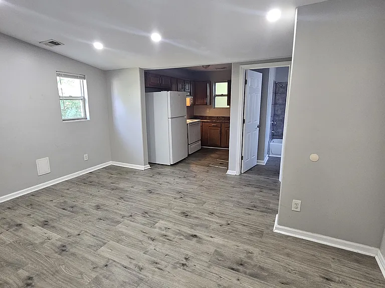 2327 Magazine St — Photo 5