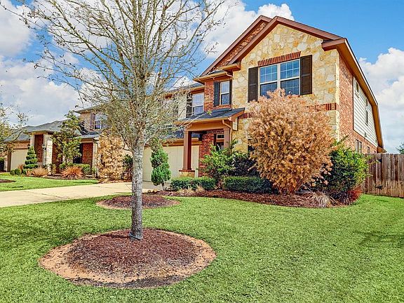 Home is where the heart is! The Texas stone on the front is a lovely addition.
