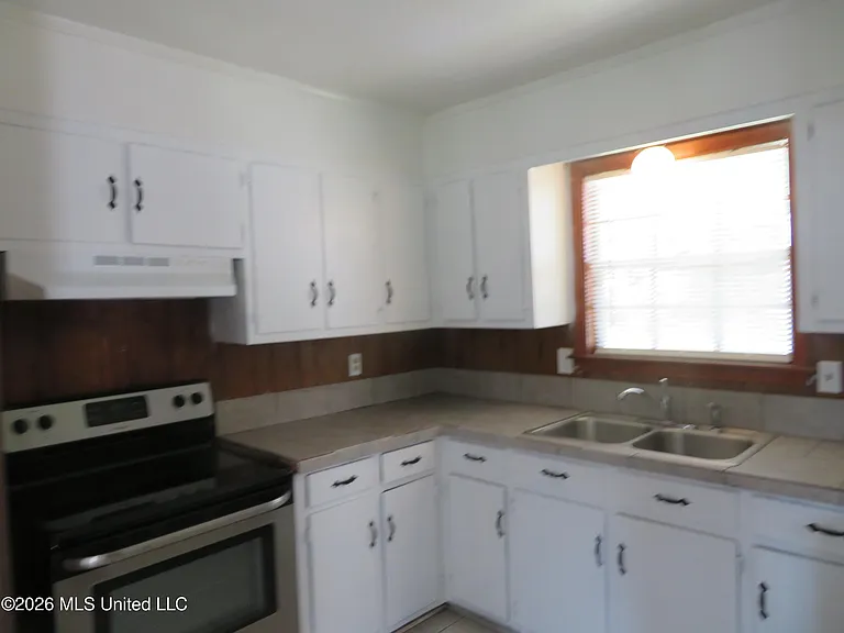 356 Springdale Cir — Photo 4
