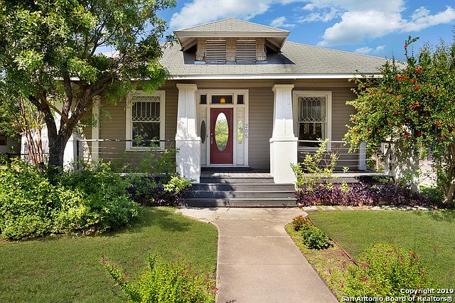 1st image of 207 Hunstock Ave