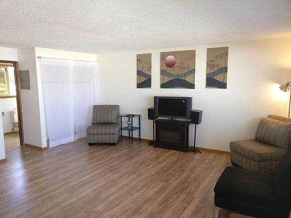 5th image of 10510 Bridgeport Way SW Ste 4