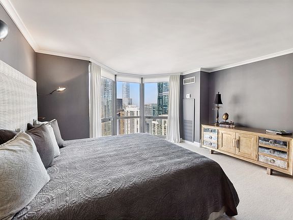 5th image of 195 N Harbor Dr APT 5108
