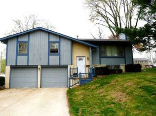 115 E Grade St, Winterset, IA 50273