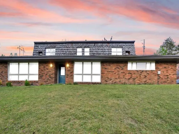 15 Napier Ridge Rd, Hazard, KY 41701