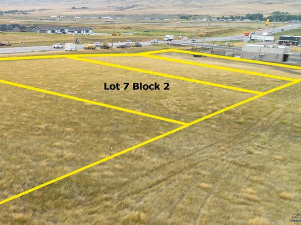 7 Pilot Way, Box Elder, SD 57719