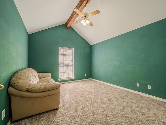 4th image of 304 Chickasaw Trl