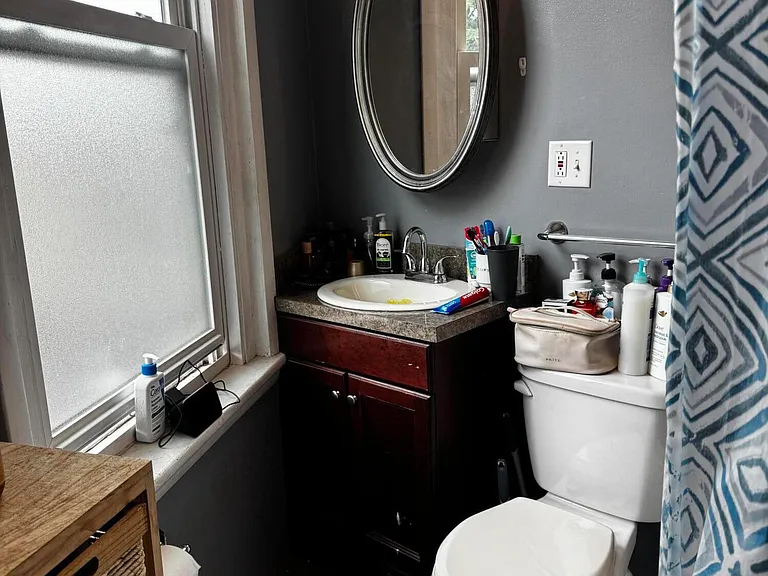523 N Market St — Photo 5