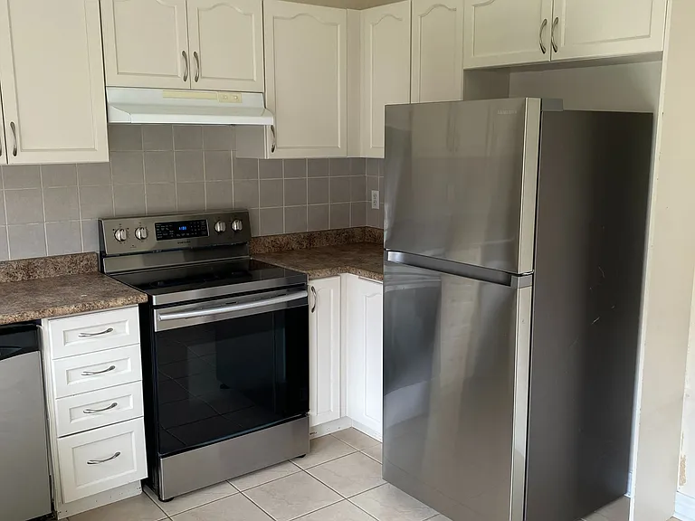303 Andrews Trl — Photo 5