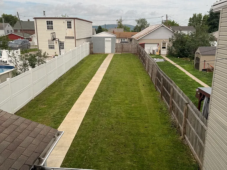 538 York St — Photo 24
