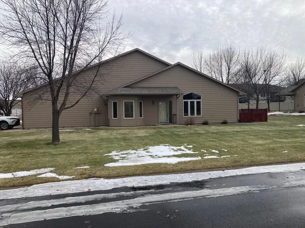 8301 S Brenda Pl, Sioux Falls, SD 57108