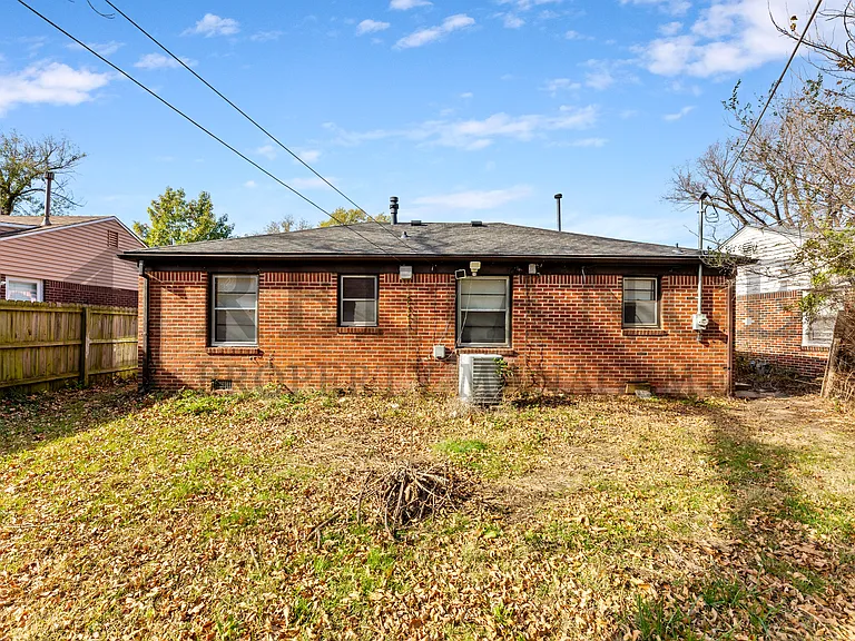 1780 N Old Manor Rd — Photo 3