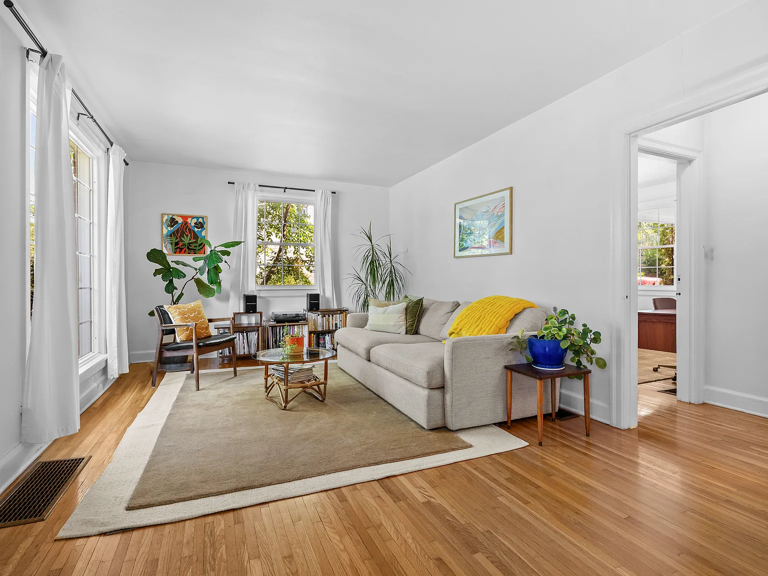 2 bed, 1568 sqft, $2,800 — Photo 2