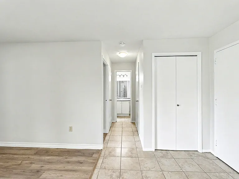 645 Village Green Ave — Photo 11