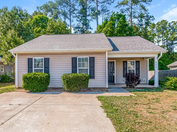 821 Skinner Dr, Raleigh, NC 27610