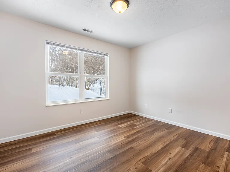 1013 Virginia Ave — Photo 15
