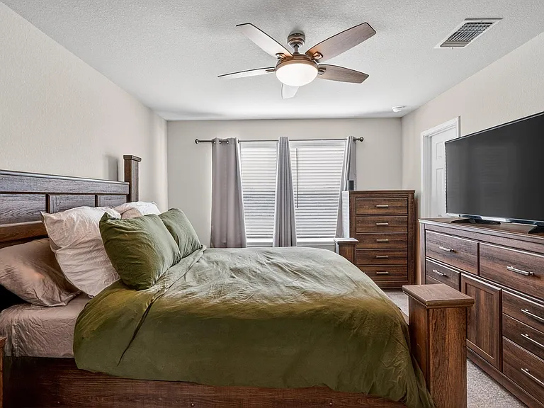 712 Black Alder St — Photo 10
