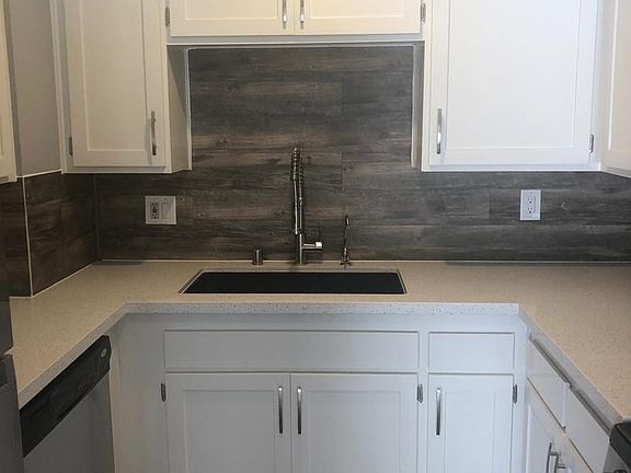 5th image of 646 Newbolt Ln