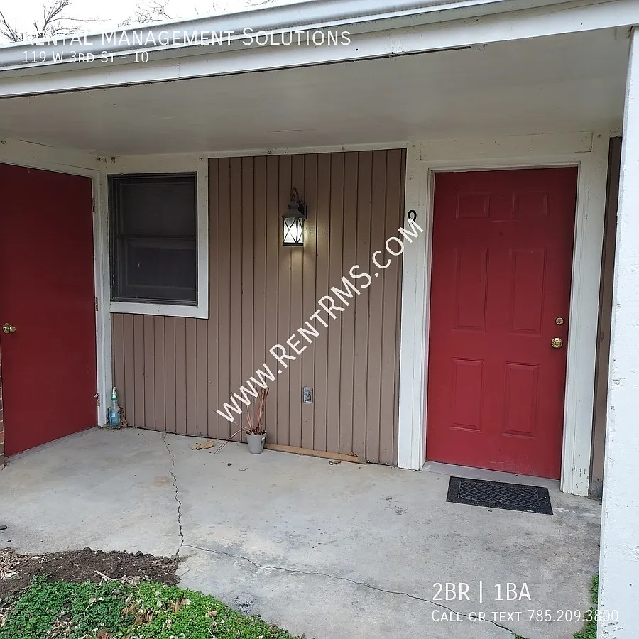 **By Appointment Only**3rd Street Apartments In Onaga — Photo 1