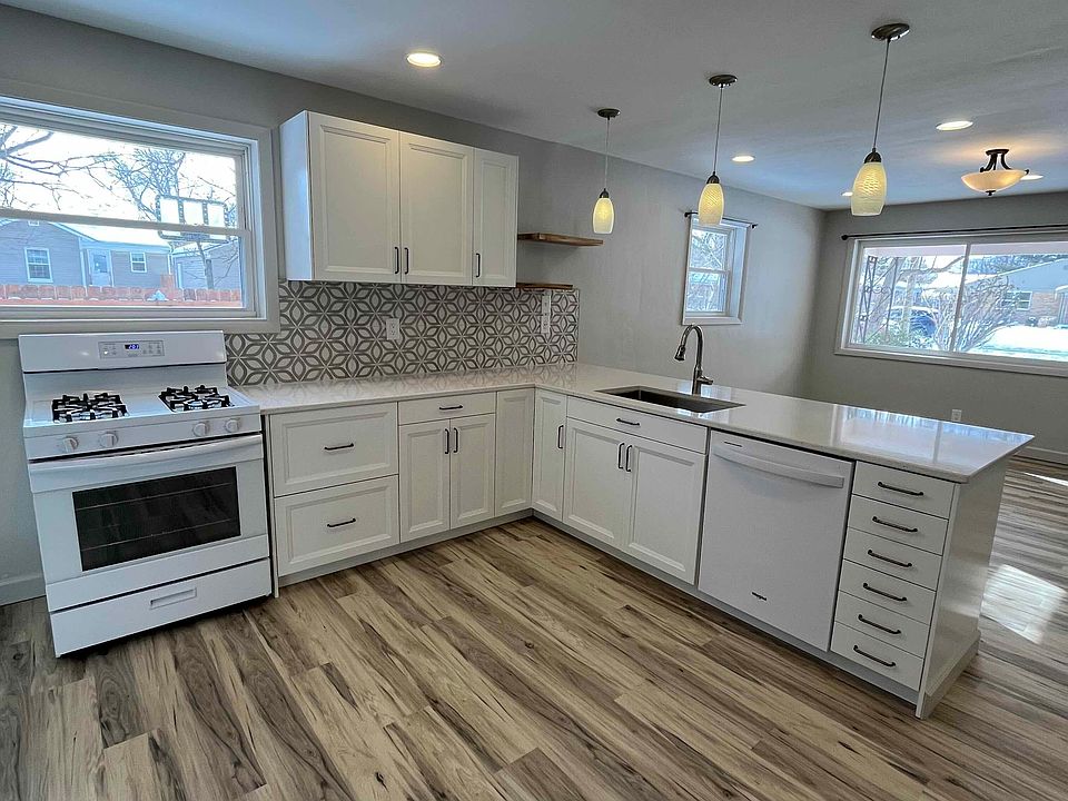 Brand New Kitchen. Updated everything.