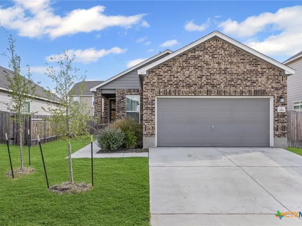 222 Summit Dr, Lockhart, TX 78644