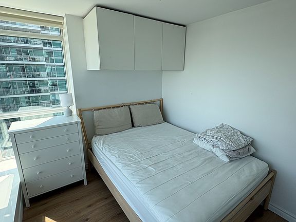 4th image of 50 Lynn Williams St #2011