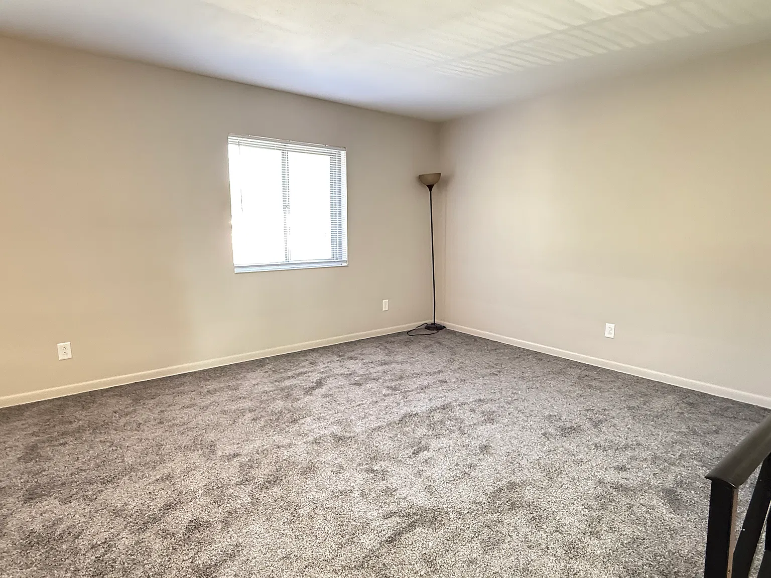 2 bed, 980 sqft, $865 — Photo 4