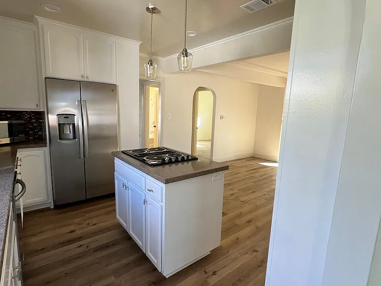 236 N Myers St — Photo 11