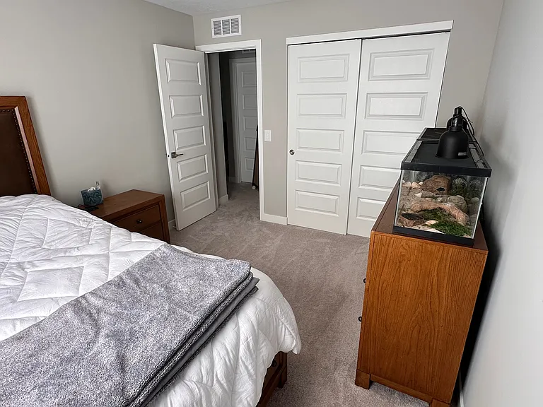 721 Scarsdale Ln — Photo 27
