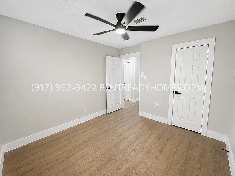 6906 Feather Creek Dr — Photo 12