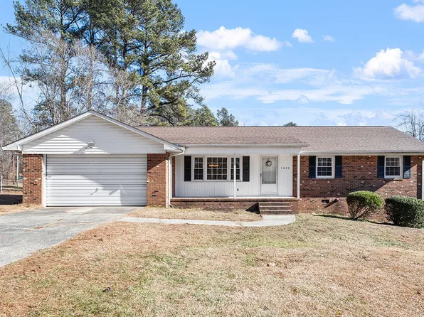 1822 Penrod Rd, Durham, NC 27703