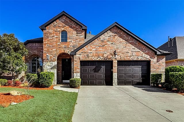 1st image of 1612 Country Walk Dr