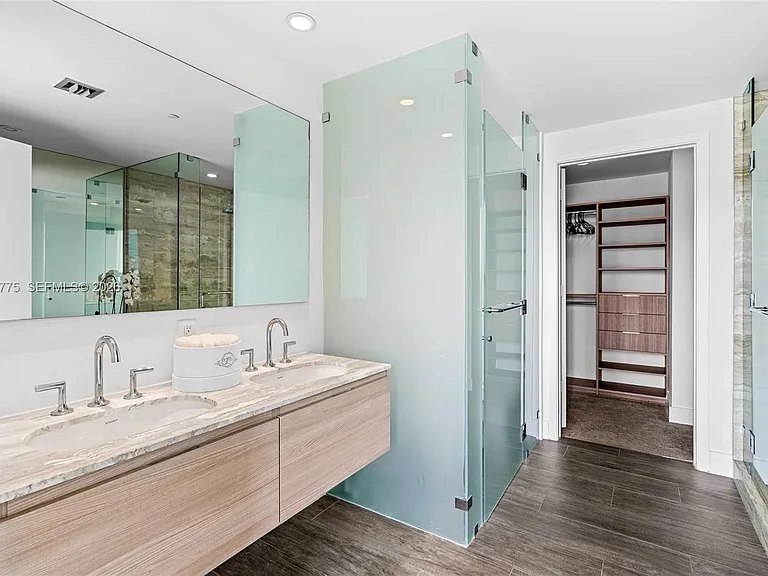 2900 NE 7th Ave #1609 — Photo 39