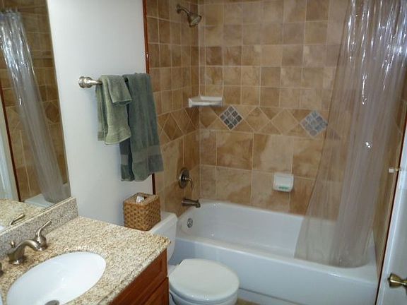 5th image of 1268 SW 181st Ave