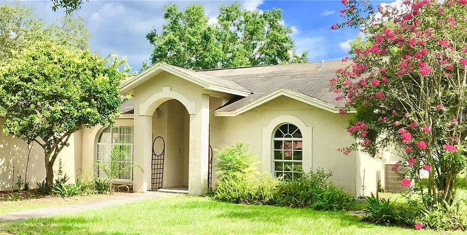 1st image of 2818 Jennifer Dr
