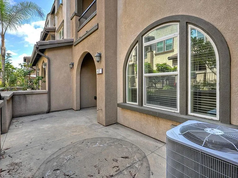 477 Prosperity Dr — Photo 5
