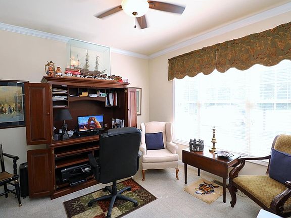 4th image of 3301 Malone Dr